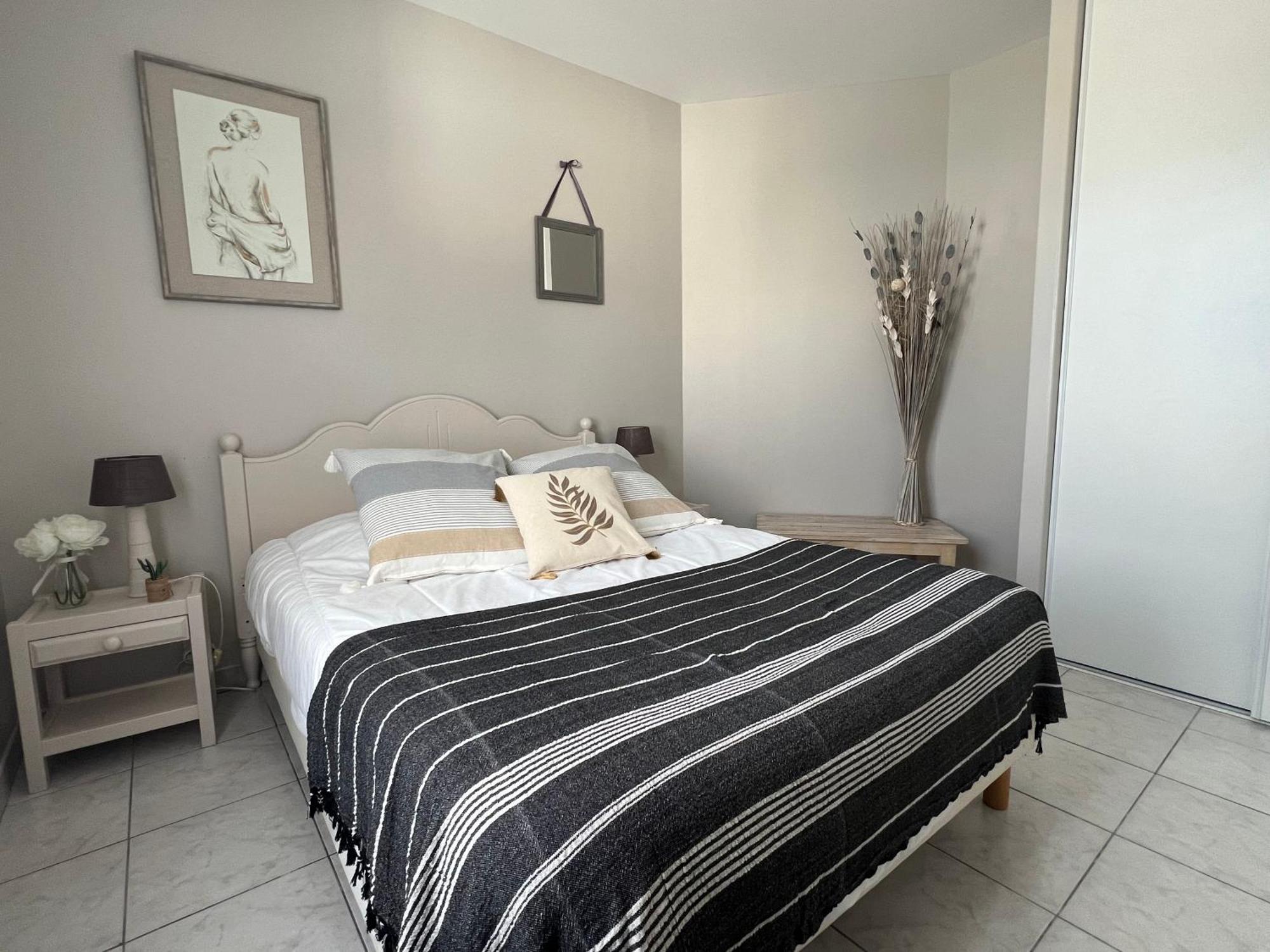 Maison "Pivoine" Proche De La Plage Le Bois-Plage-en-Ré Esterno foto